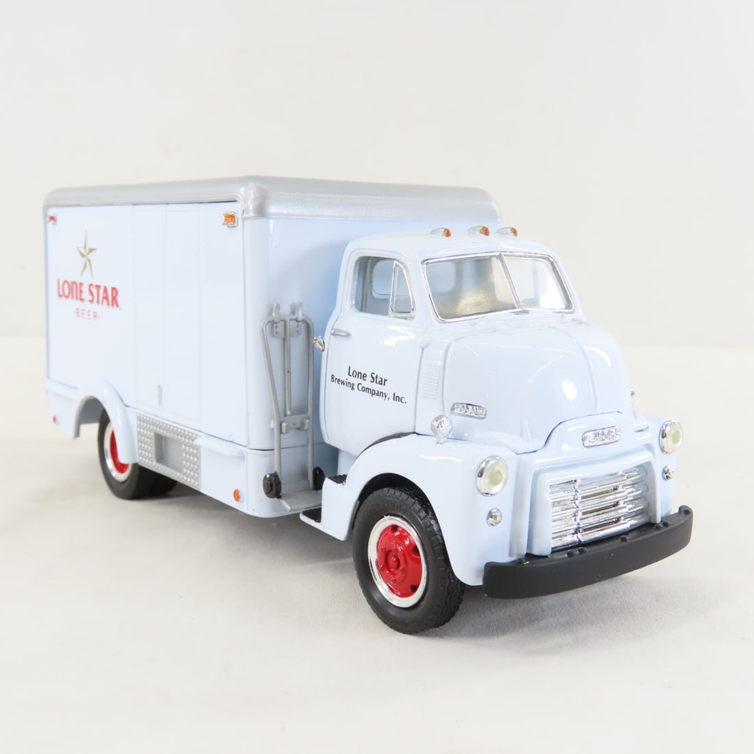 1st Gear 1:34 Lone Star GMC 1952 Insulated Van - 7