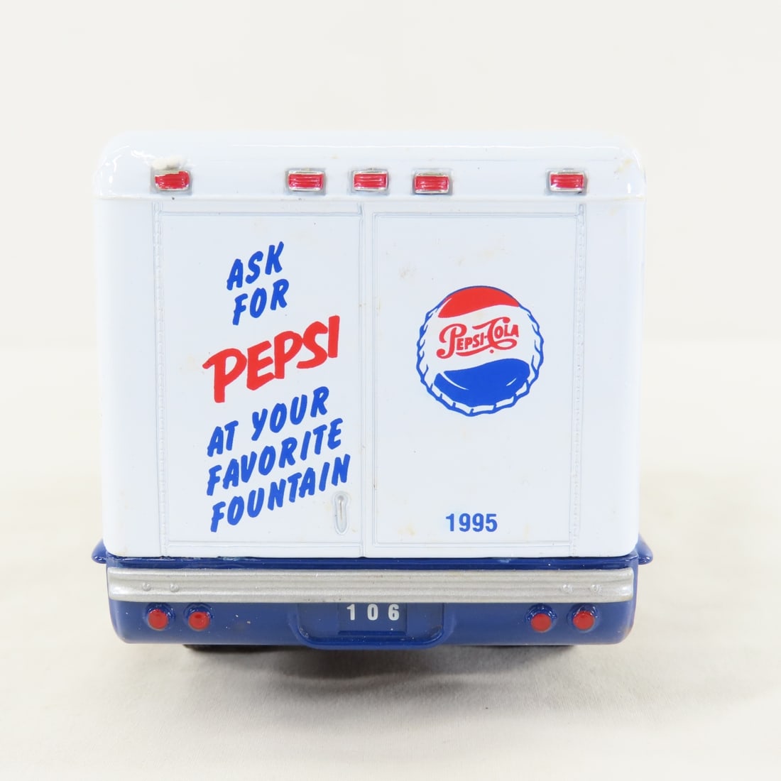 1st Gear 1:34 Pepsi Cola GMC 1952 Insulated Van - 4