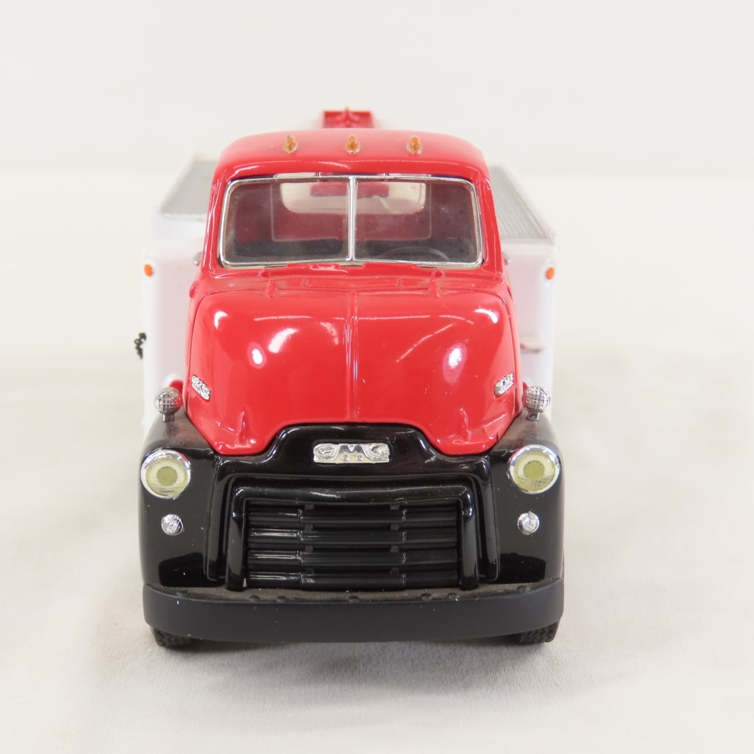 1st Gear 1:34 Kendall Oil GMC 1952 Fuel Tanker - 8