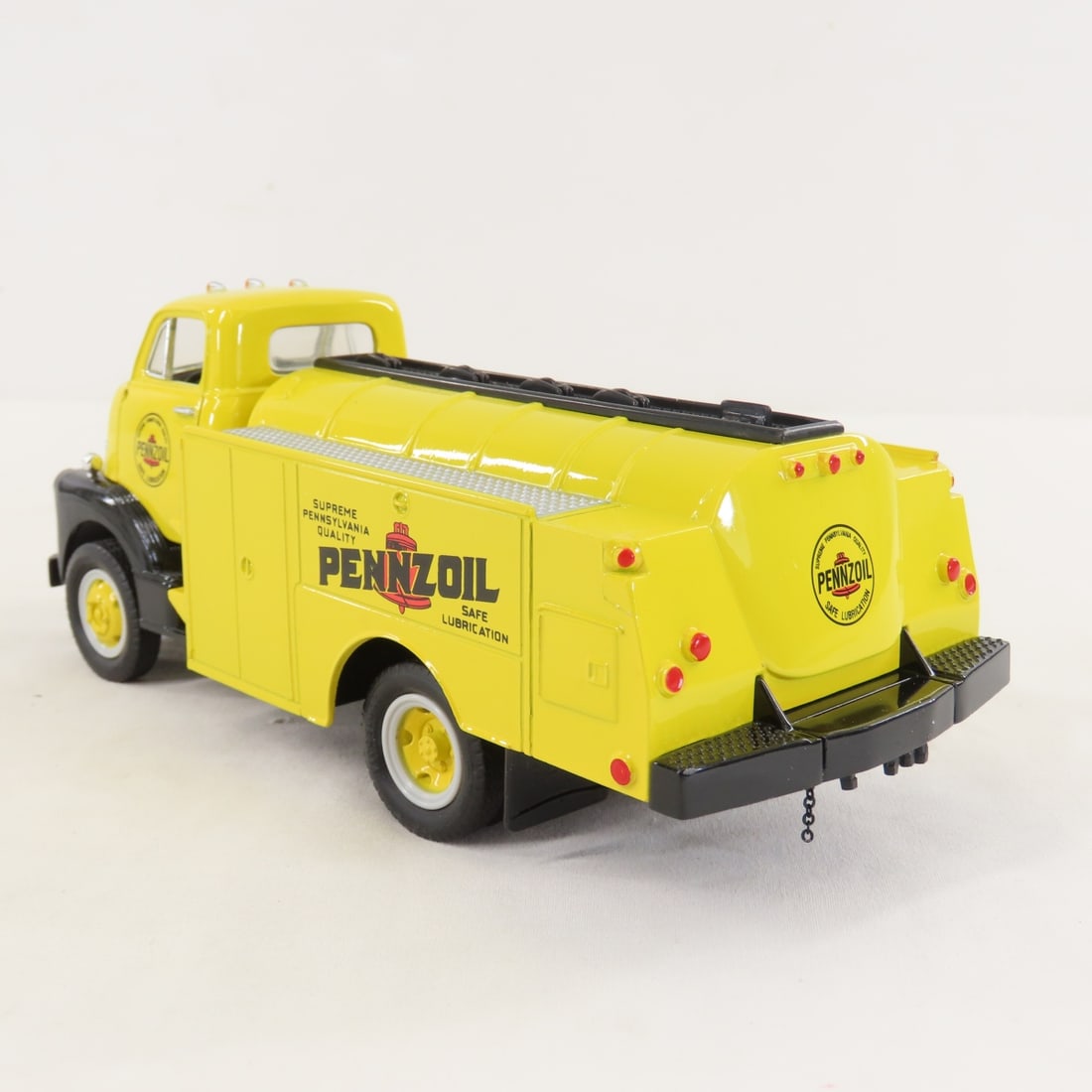 1st Gear 1:34 Pennzoil GMC 1952 Fuel Tanker - 3