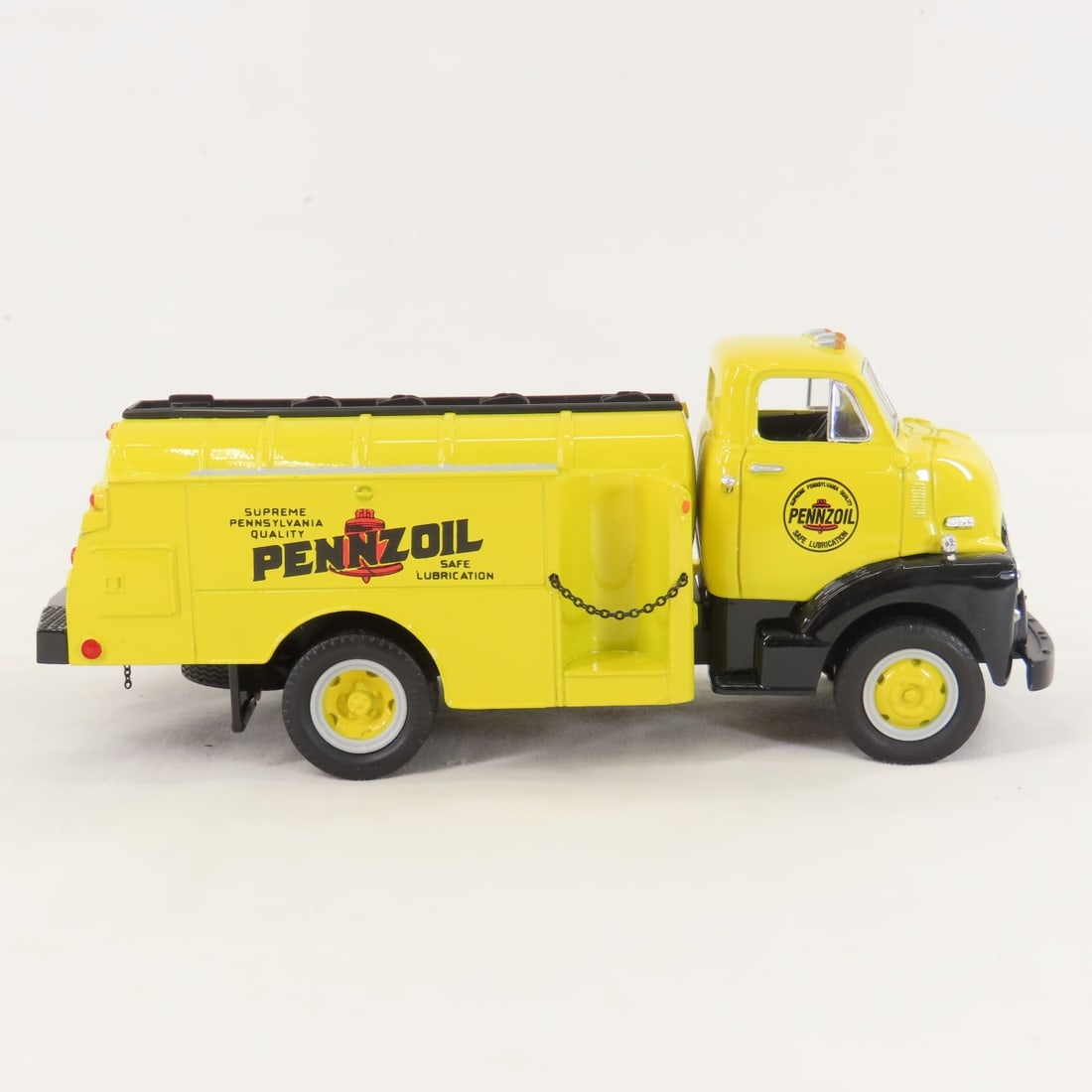 1st Gear 1:34 Pennzoil GMC 1952 Fuel Tanker - 6