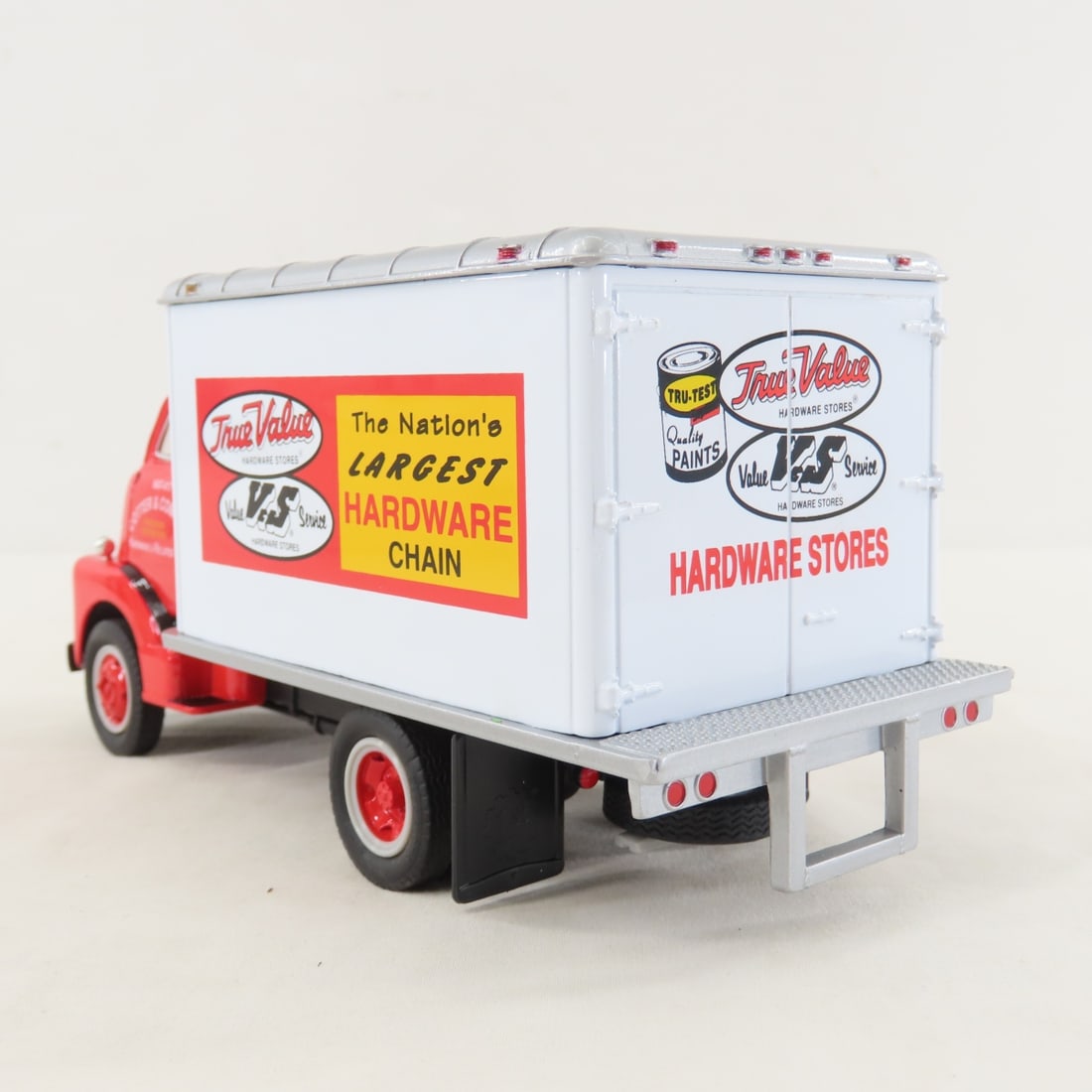 1st Gear 1:34 True Value GMC 1952 Dry Goods Van - 3