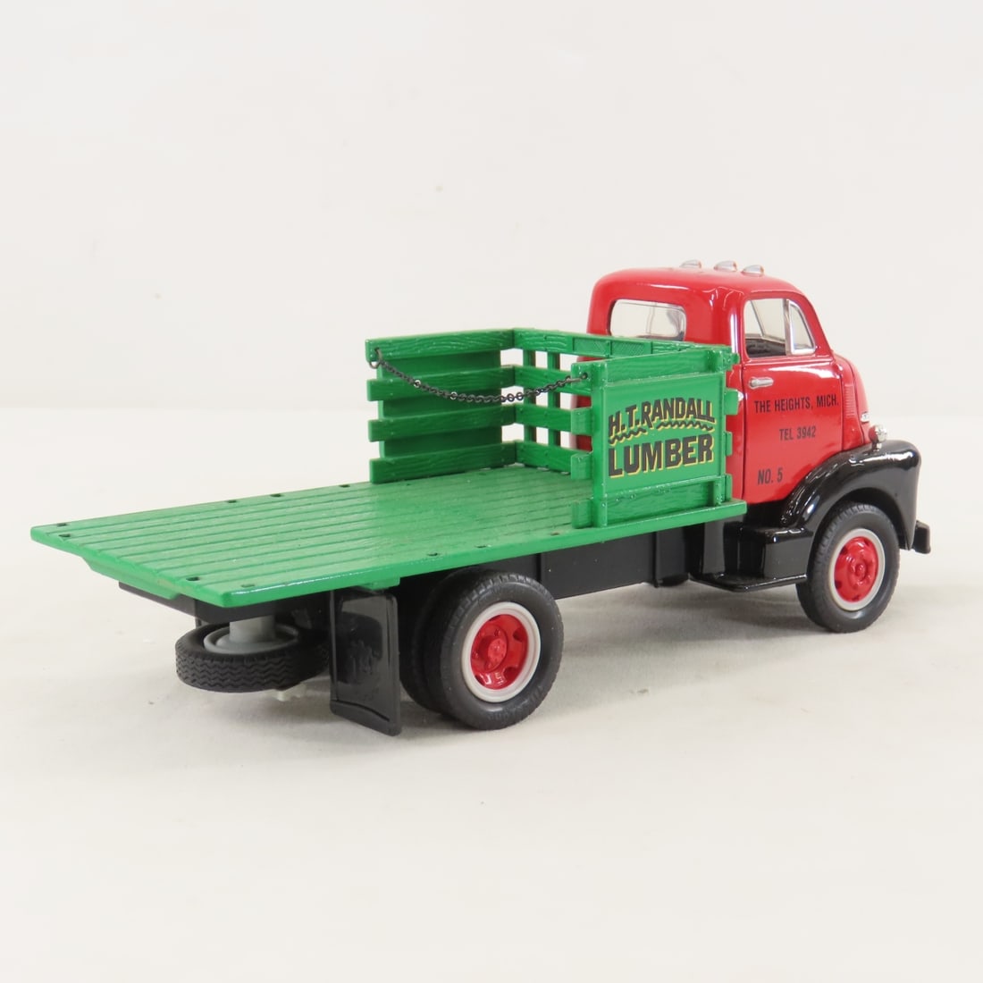 1st Gear 1:34 Randall Lumber 1952 GMC Stake Truck - 5