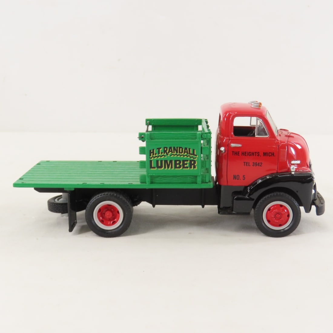 1st Gear 1:34 Randall Lumber 1952 GMC Stake Truck - 6
