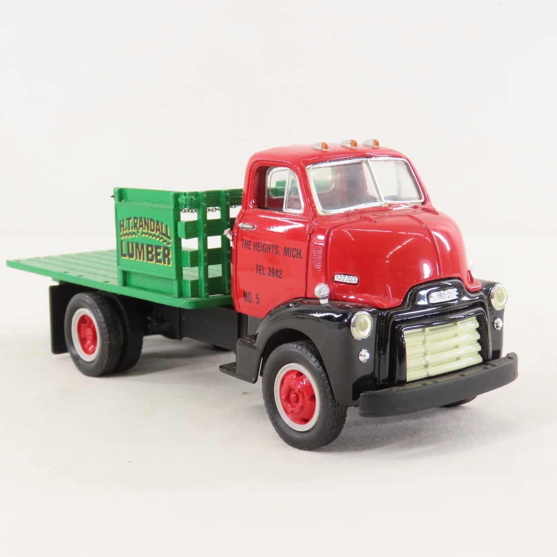 1st Gear 1:34 Randall Lumber 1952 GMC Stake Truck - 7