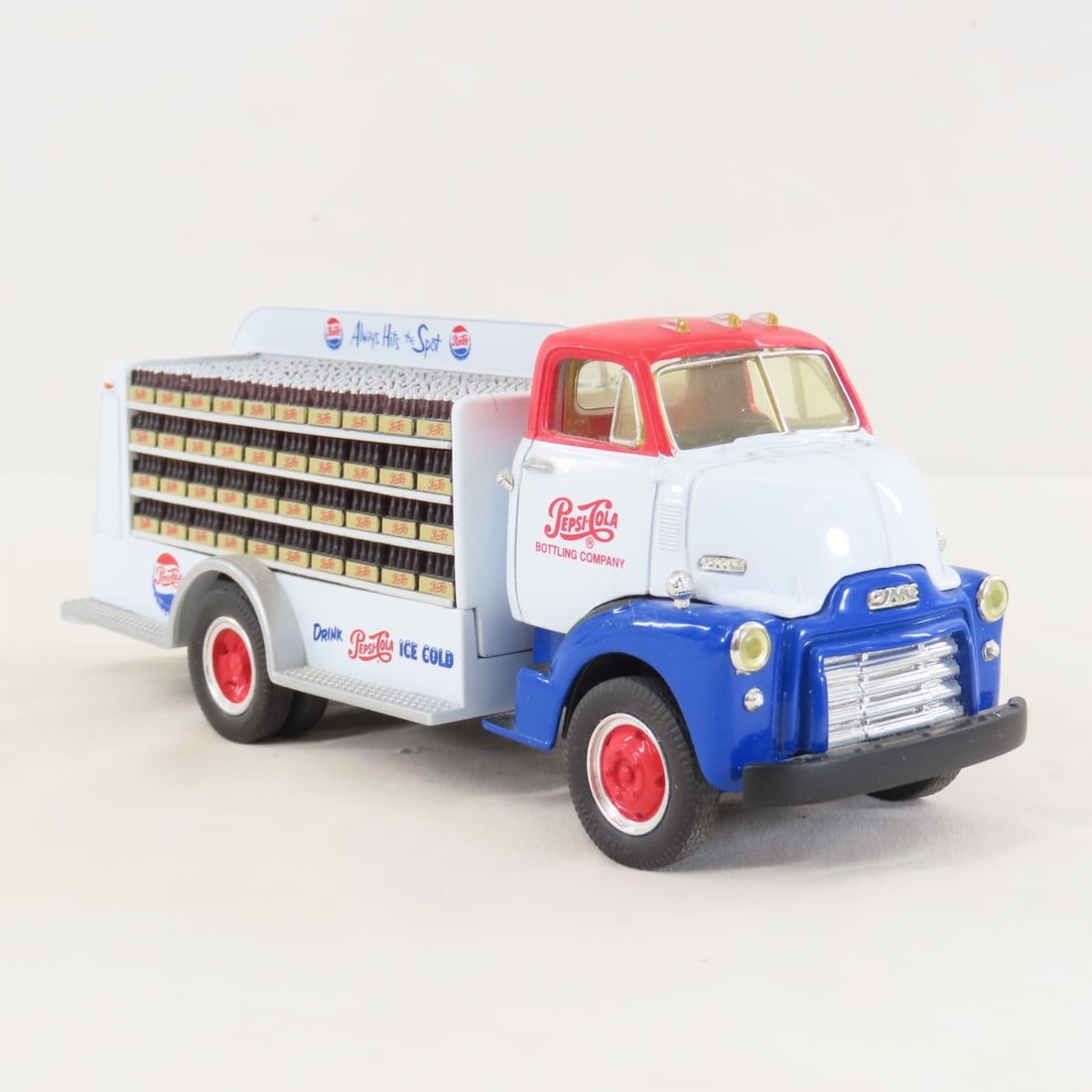 1st Gear 1:34 Pepsi Cola 1952 GMC Bottler's Truck - 7