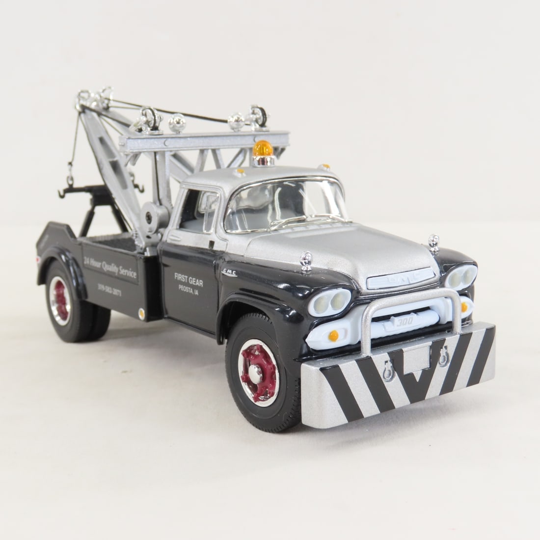 1st Gear 1:34 1958 GMC 1st Gear Tow Truck - 7