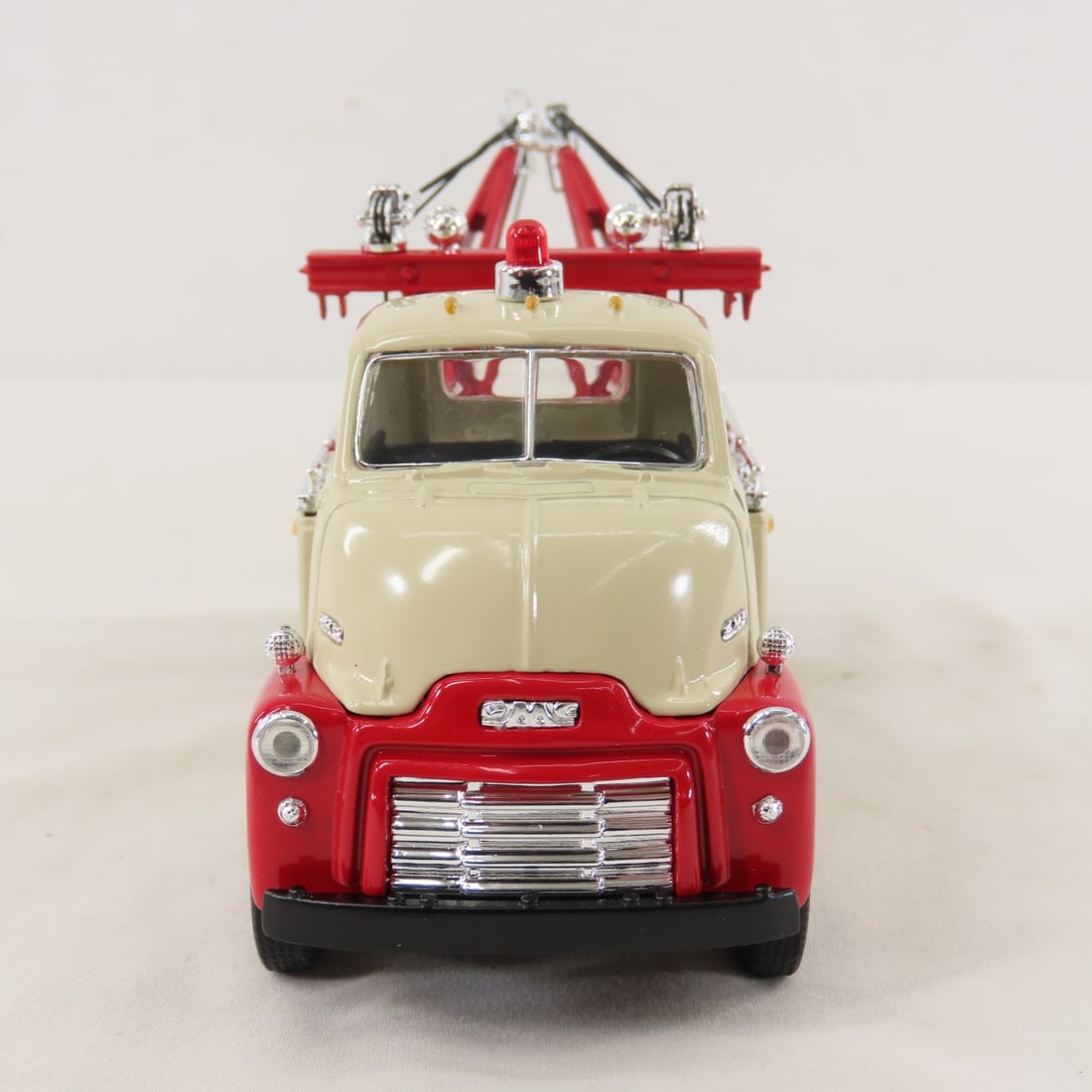 1st Gear 1:34 Ernest Holmes 1958 GMC Tow Truck - 8