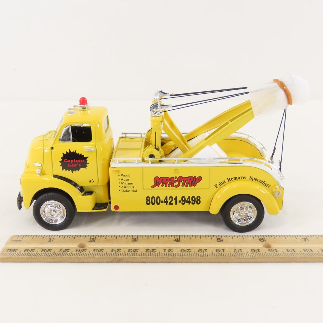 1st Gear 1:34 Spra Strip GMC Heavy Duty Wrecker - 2