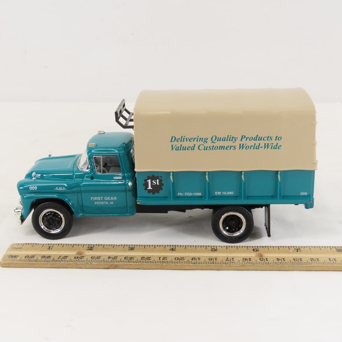 1st Gear 1:34 Peosta, IA 1958 GMC Cargo truck - 2