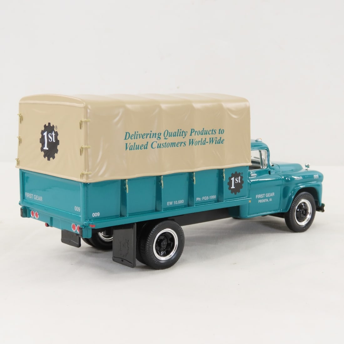1st Gear 1:34 Peosta, IA 1958 GMC Cargo truck - 5