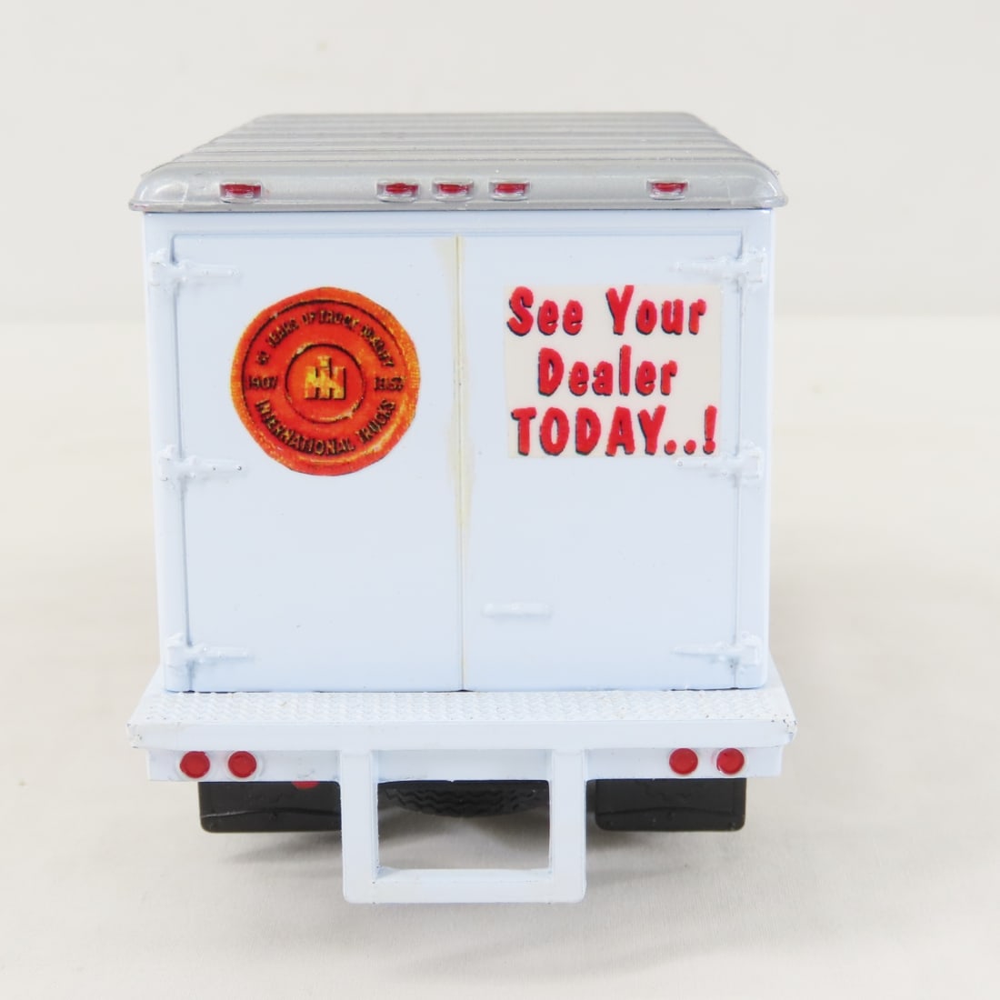 1st Gear IH Anniv 1957 INTL R190 w/Dry Goods Van - 4