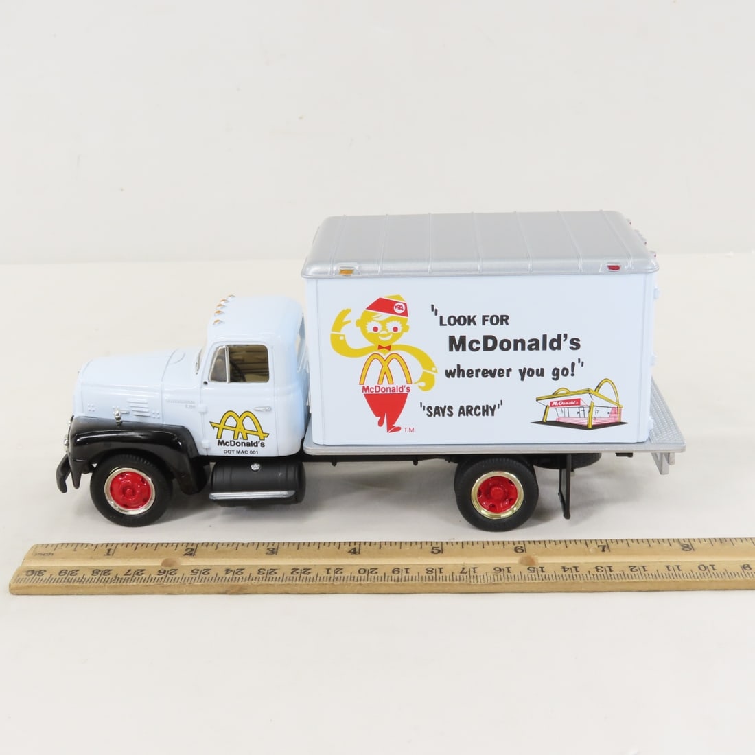1st Gear McDonald's 1957INTL R190 w/Dry Goods Van - 2