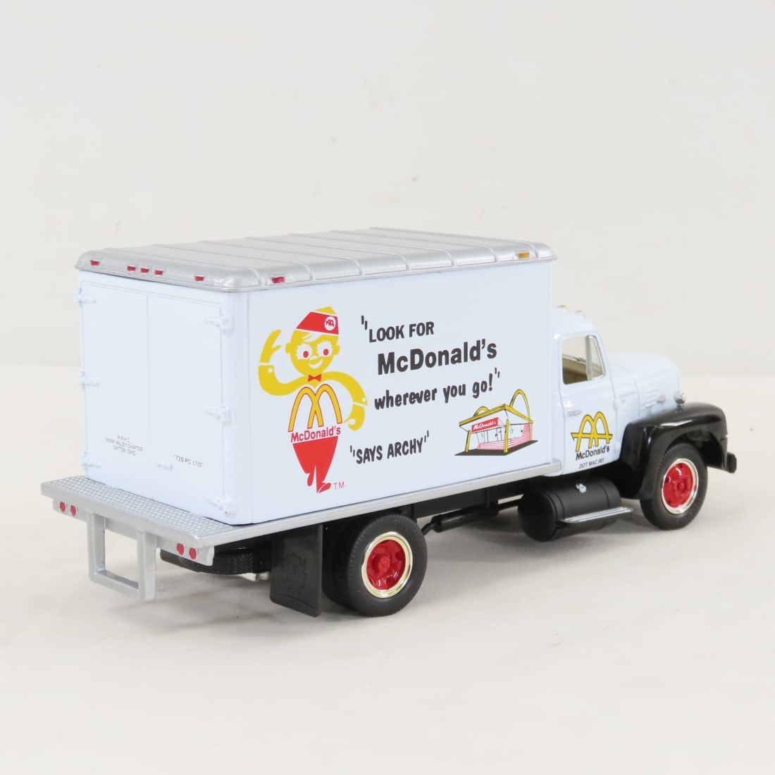 1st Gear McDonald's 1957INTL R190 w/Dry Goods Van - 5