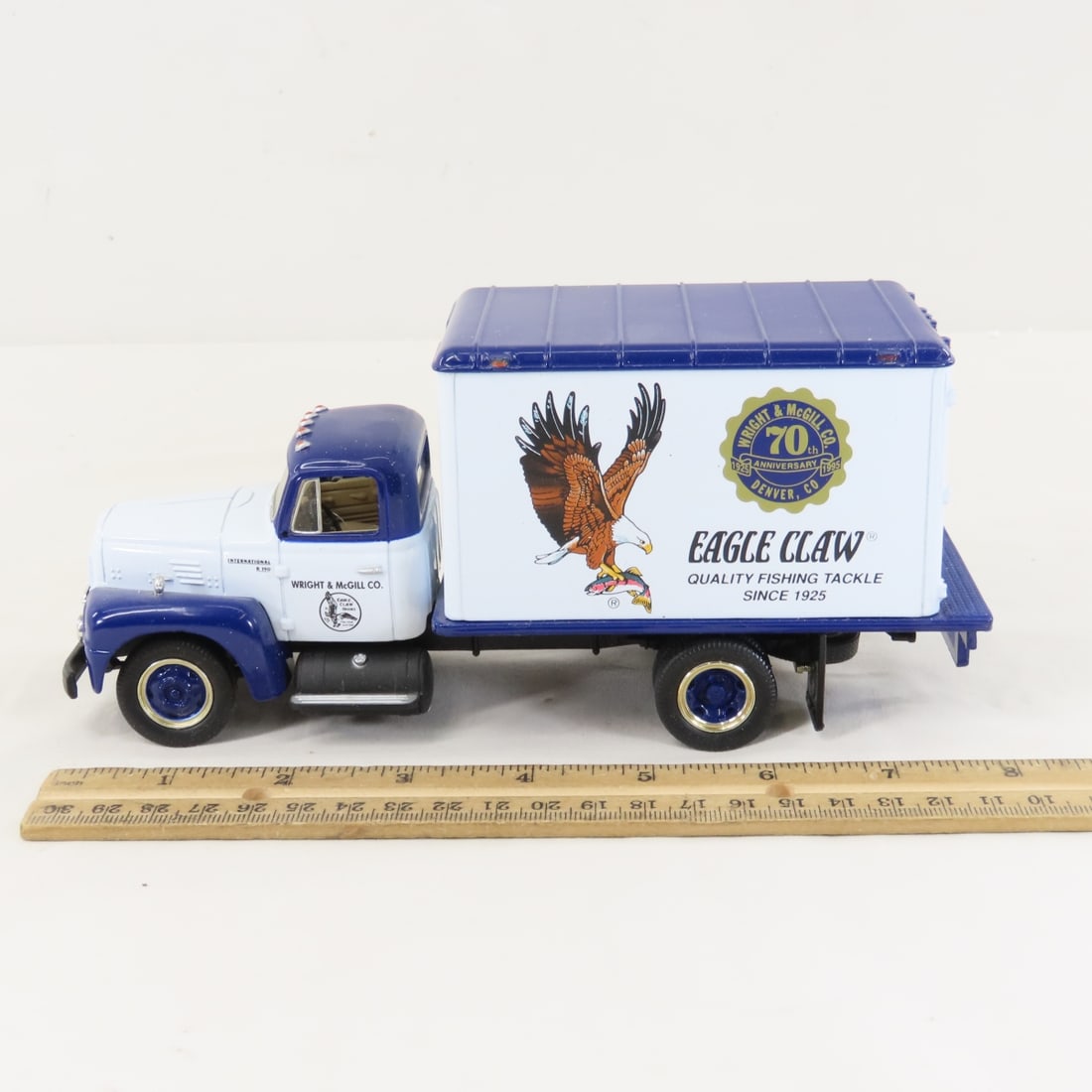1st Gear Eagle Claw 1957 INTL R190 w/Dry Goods Van - 2