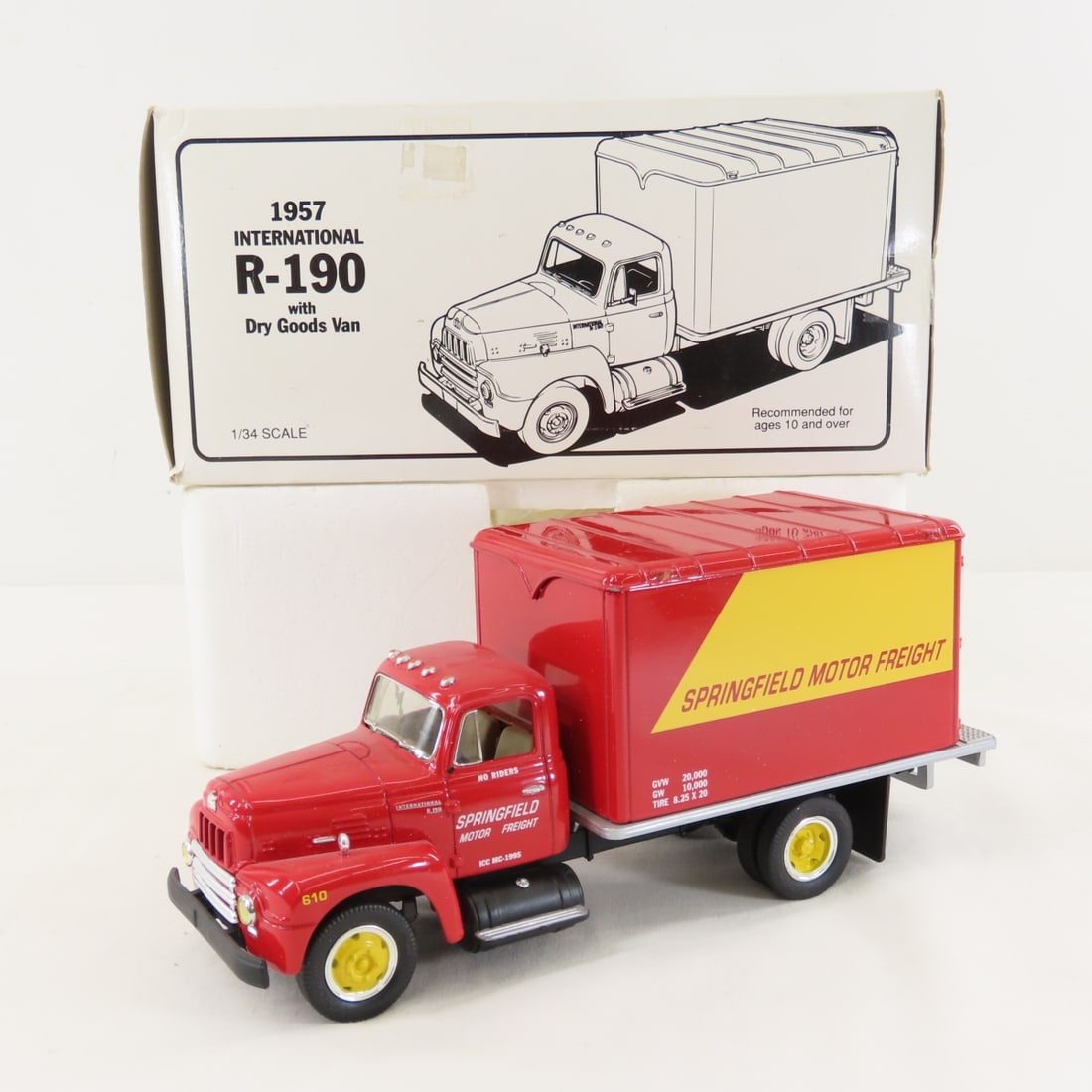 1st Gear Springfield 1957 INTL R190 Dry Goods Van: 1st Gear Springfield 1957 INTL R190 Dry Goods Van - 1:34 Diecast Metal 19-1424 Springfield Motor Freight. LOT SIZE: 9x4x4" 2 LBS All information and photos, which are part of the description, are inte