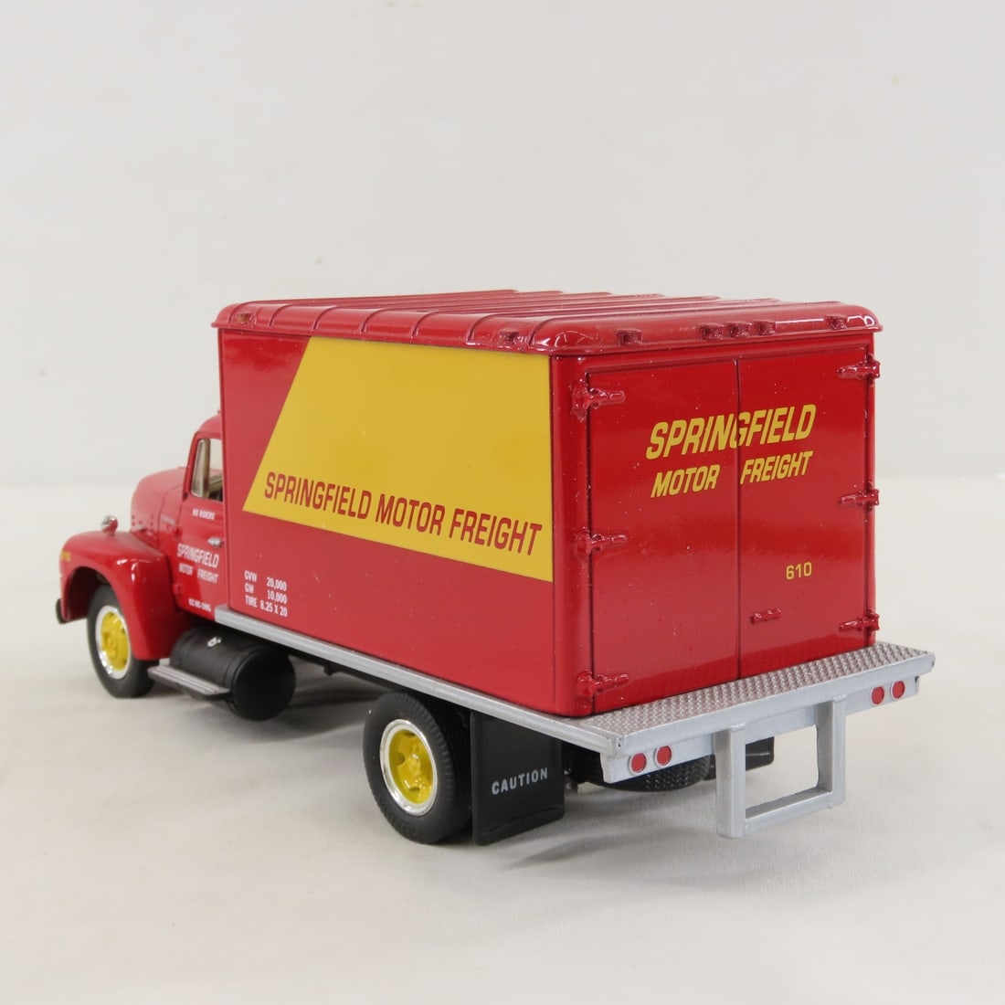 1st Gear Springfield 1957 INTL R190 Dry Goods Van - 3
