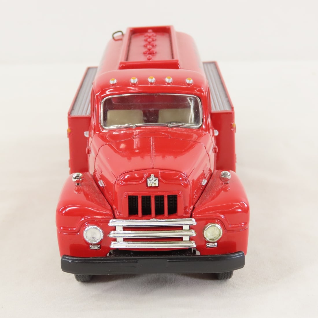 1st Gear Phillips 66 1957 INTL R190 w/Fuel Tanker - 8
