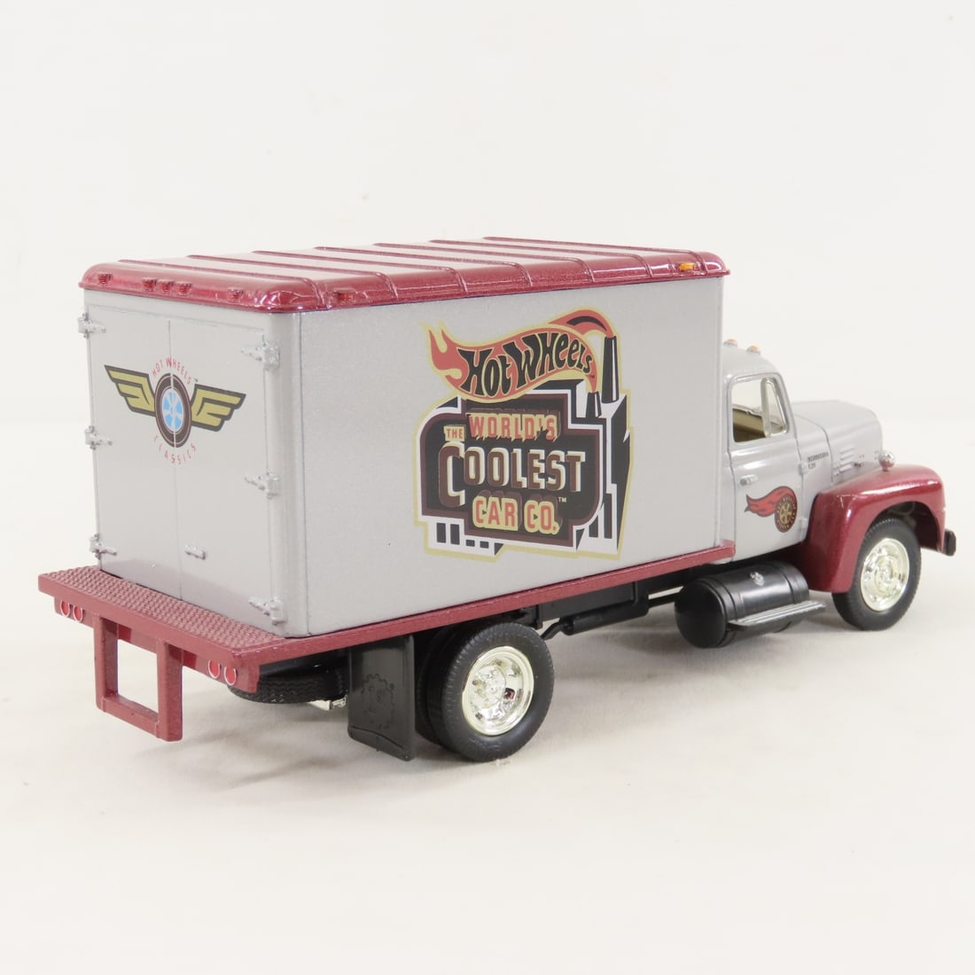 1st Gear Hot Wheels 1957 INTL R190 w/Dry Goods Van - 5