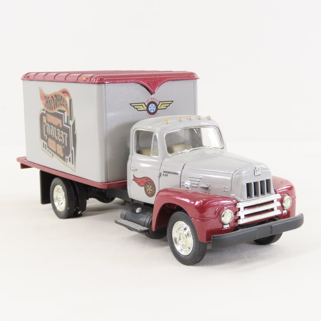 1st Gear Hot Wheels 1957 INTL R190 w/Dry Goods Van - 7