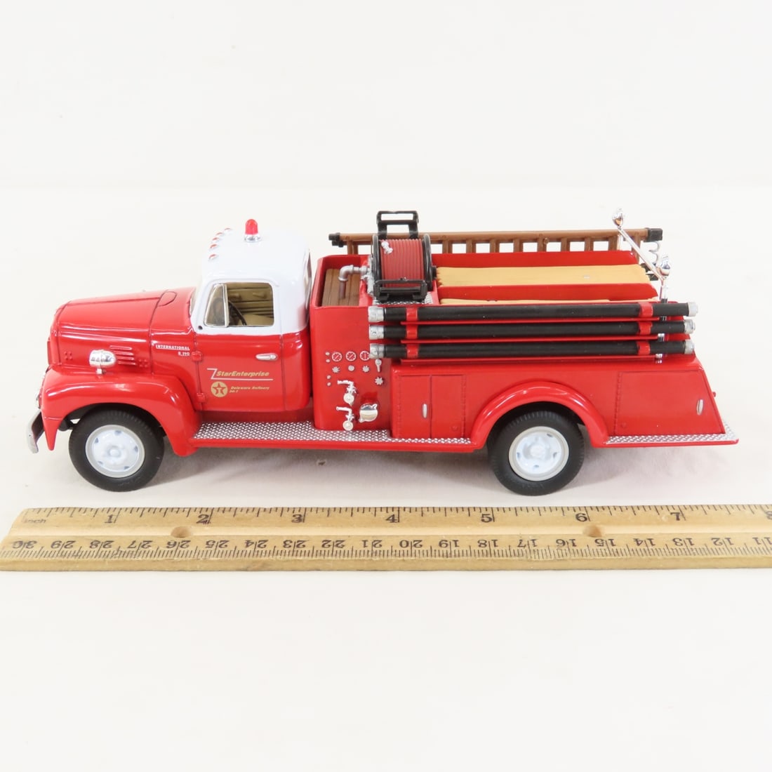 1st Gear Star Enterprise 1957 INTL R190 Fire Truck - 2