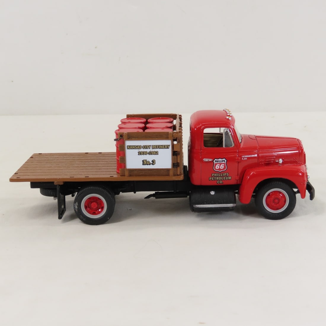 1st Gear Kansas Refine 1957 INTL R190 Stake Truck - 6