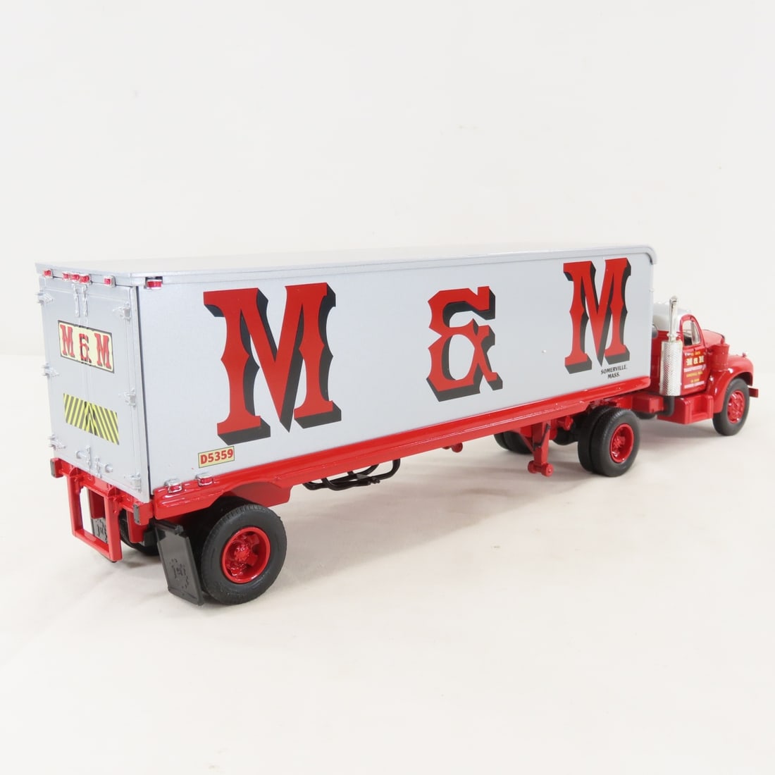 1st Gear M&M Trans 1960 Mack B61 Tractor Trailer - 5