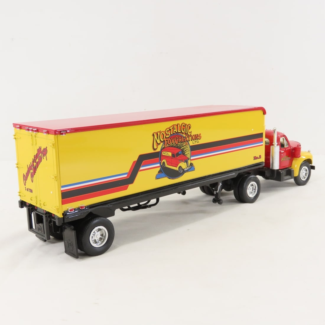 1st Gear Nostalgic 1960 Mack B61 Tractor Trailer - 5