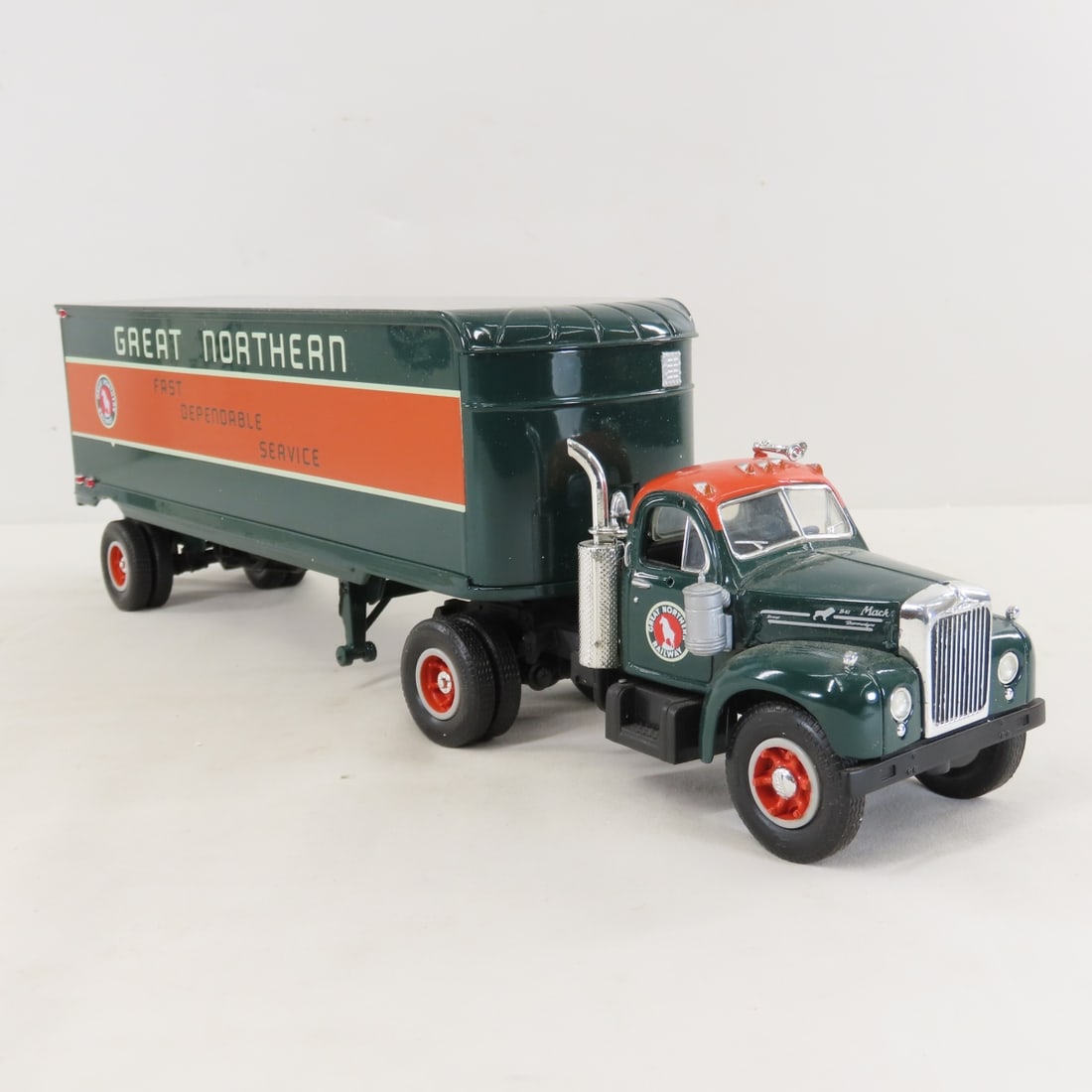 1st Gear Great Northern Mack B61 Tractor Trailer - 7