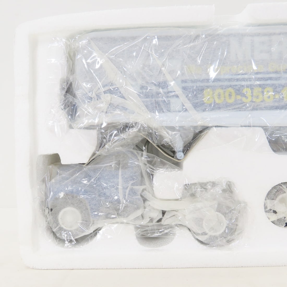 1st Gear Mercer Tran 1960 Mack B61 Tractor Trailer - 3