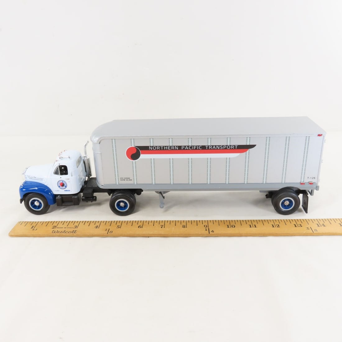 1st Gear NP Railway 1960 Mack B61 Tractor Trailer - 2
