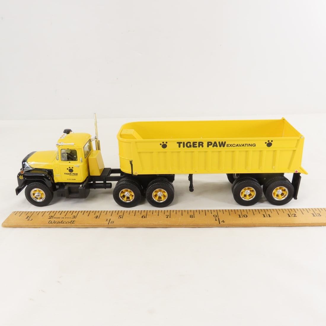 1st Gear 1:34 Tiger Paw Mack R-Model Dump Trailer - 2
