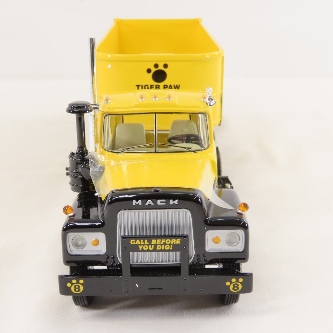1st Gear 1:34 Tiger Paw Mack R-Model Dump Trailer - 8