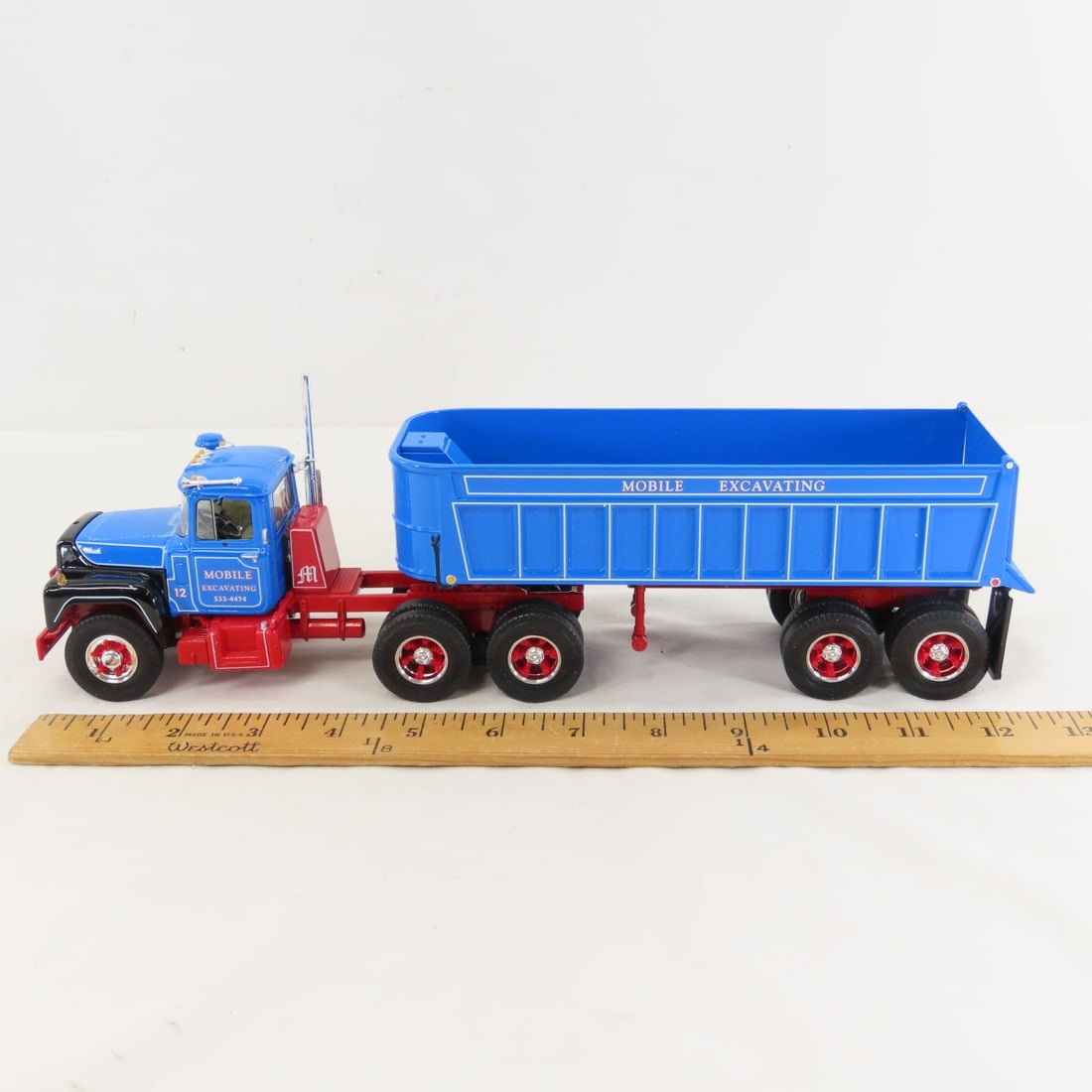 1st Gear 1:34 Mobile Exc Mack R-Model Dump Trailer - 2