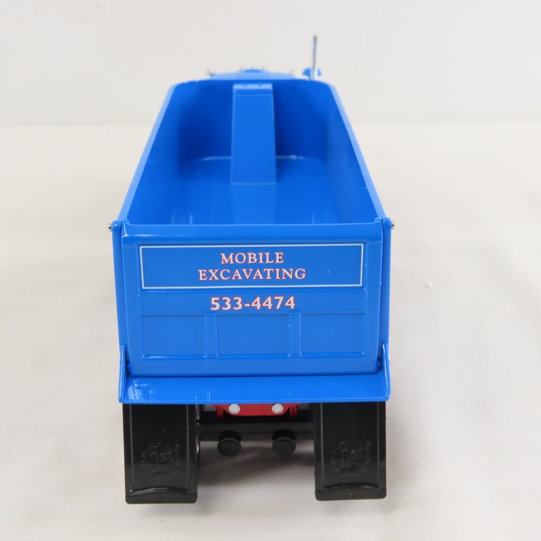 1st Gear 1:34 Mobile Exc Mack R-Model Dump Trailer - 4