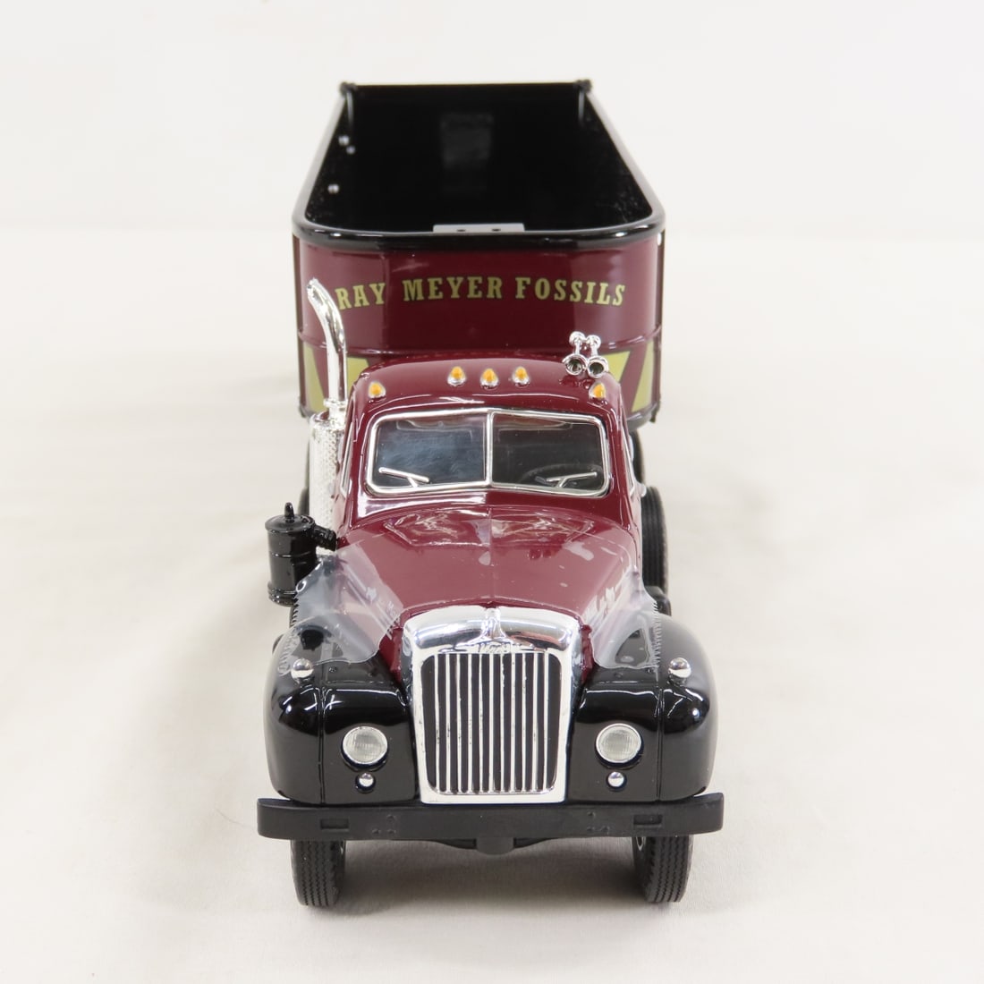 1st Gear Ray Meyer 1960 Mack B-Model Dump Trailer - 8