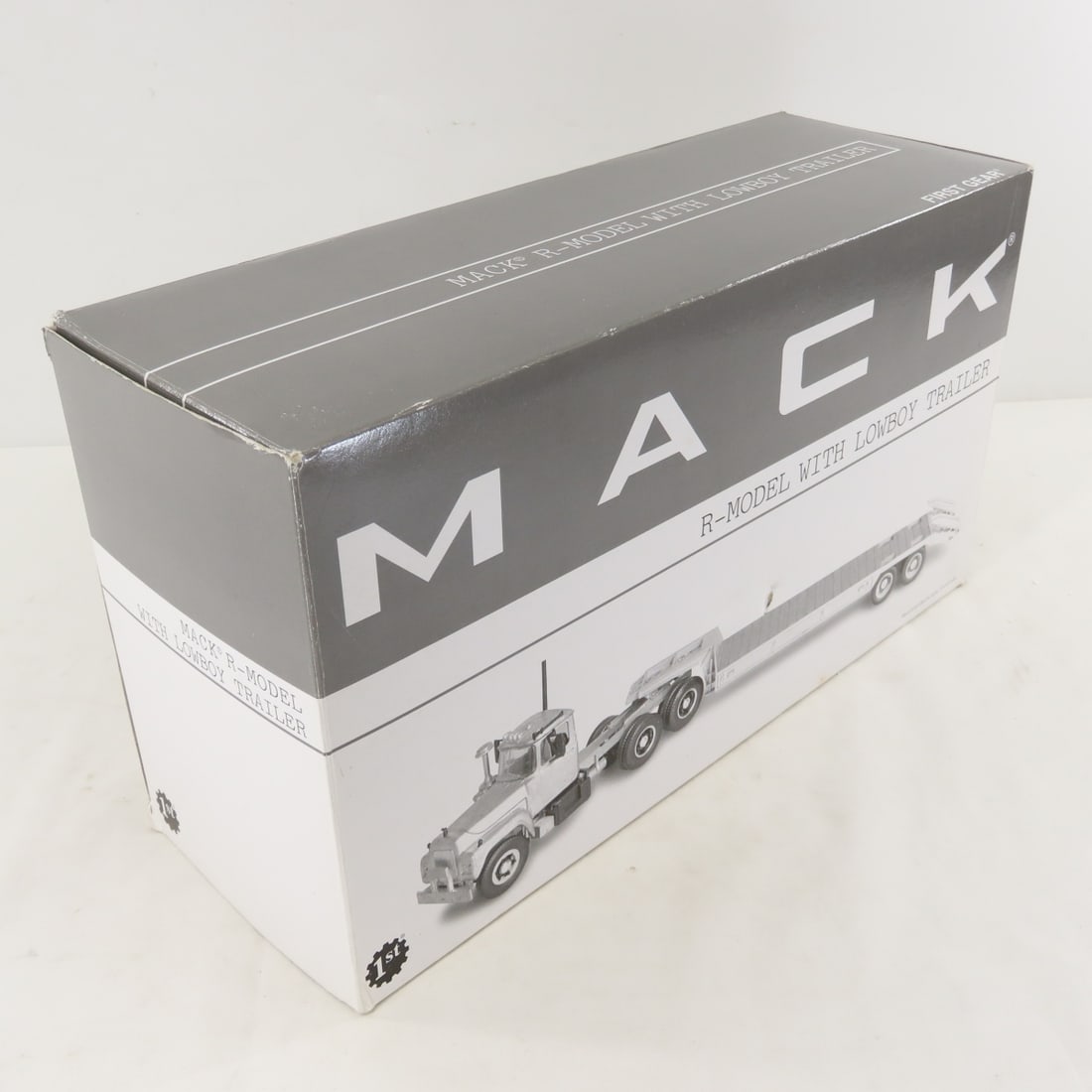 1st Gear 1:34 K-Line Exc Mack R-Model Lowboy - 12