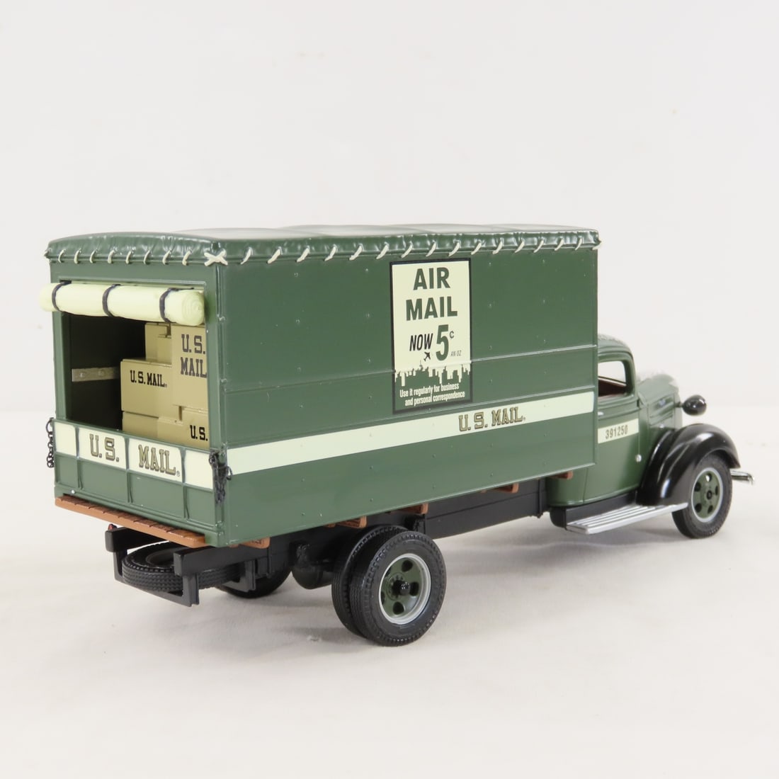 1st Gear 1:30 US Mail 1937 Chevrolet Freight Truck - 5