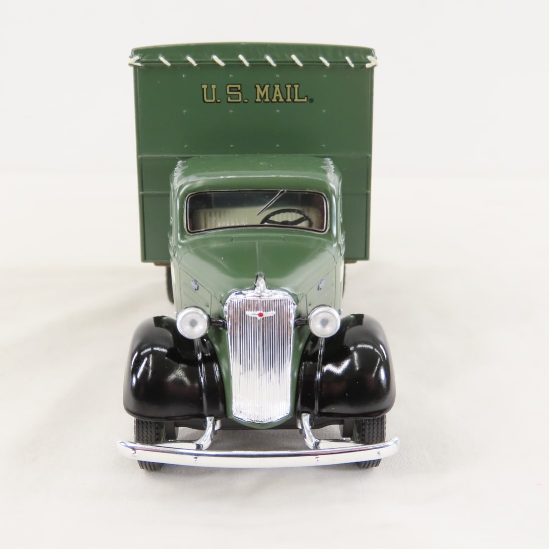 1st Gear 1:30 US Mail 1937 Chevrolet Freight Truck - 8