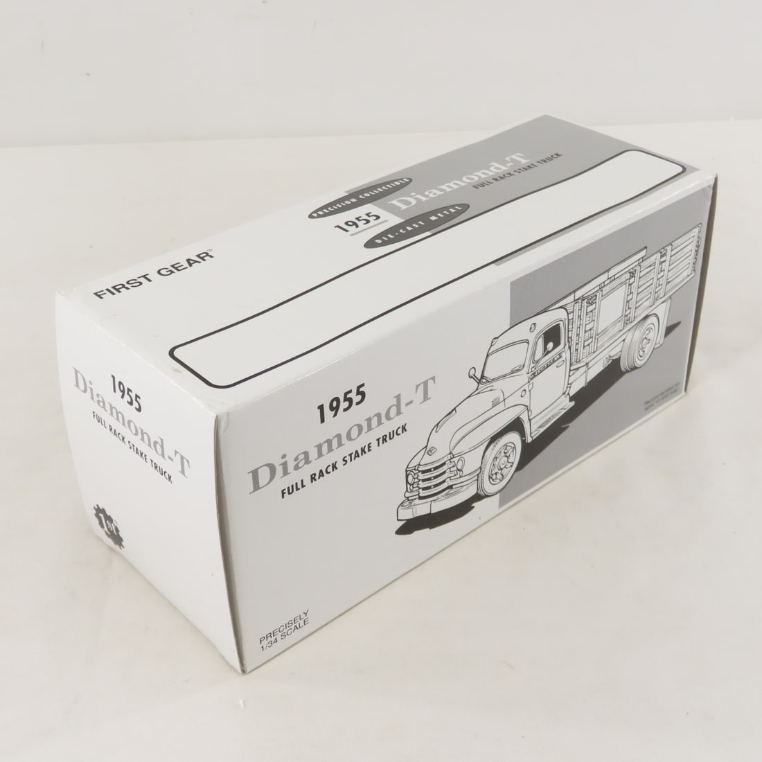 1st Gear 1:34 Texaco 1955 Diamond-T Stake Truck - 12