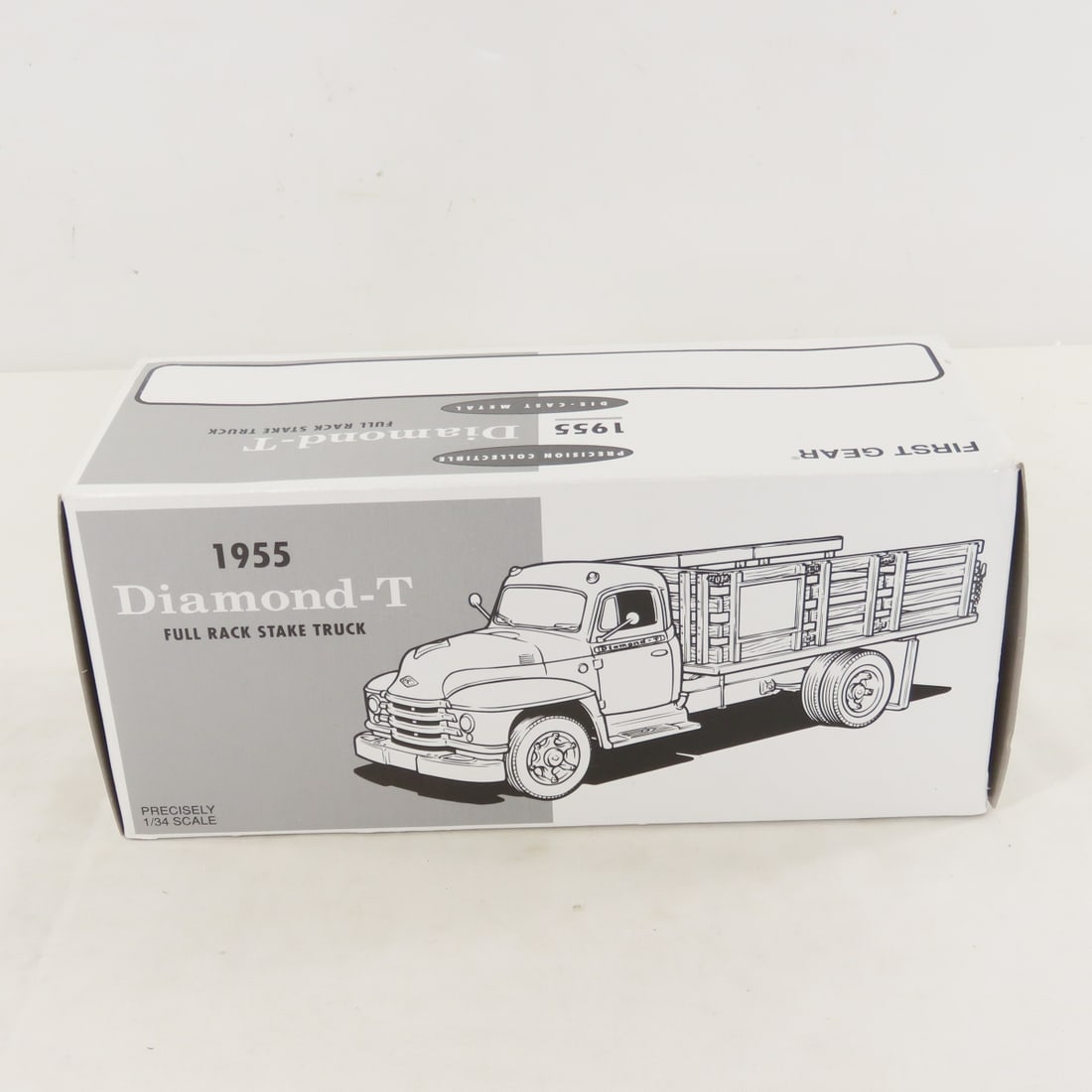 1st Gear 1:34 Texaco 1955 Diamond-T Stake Truck - 13