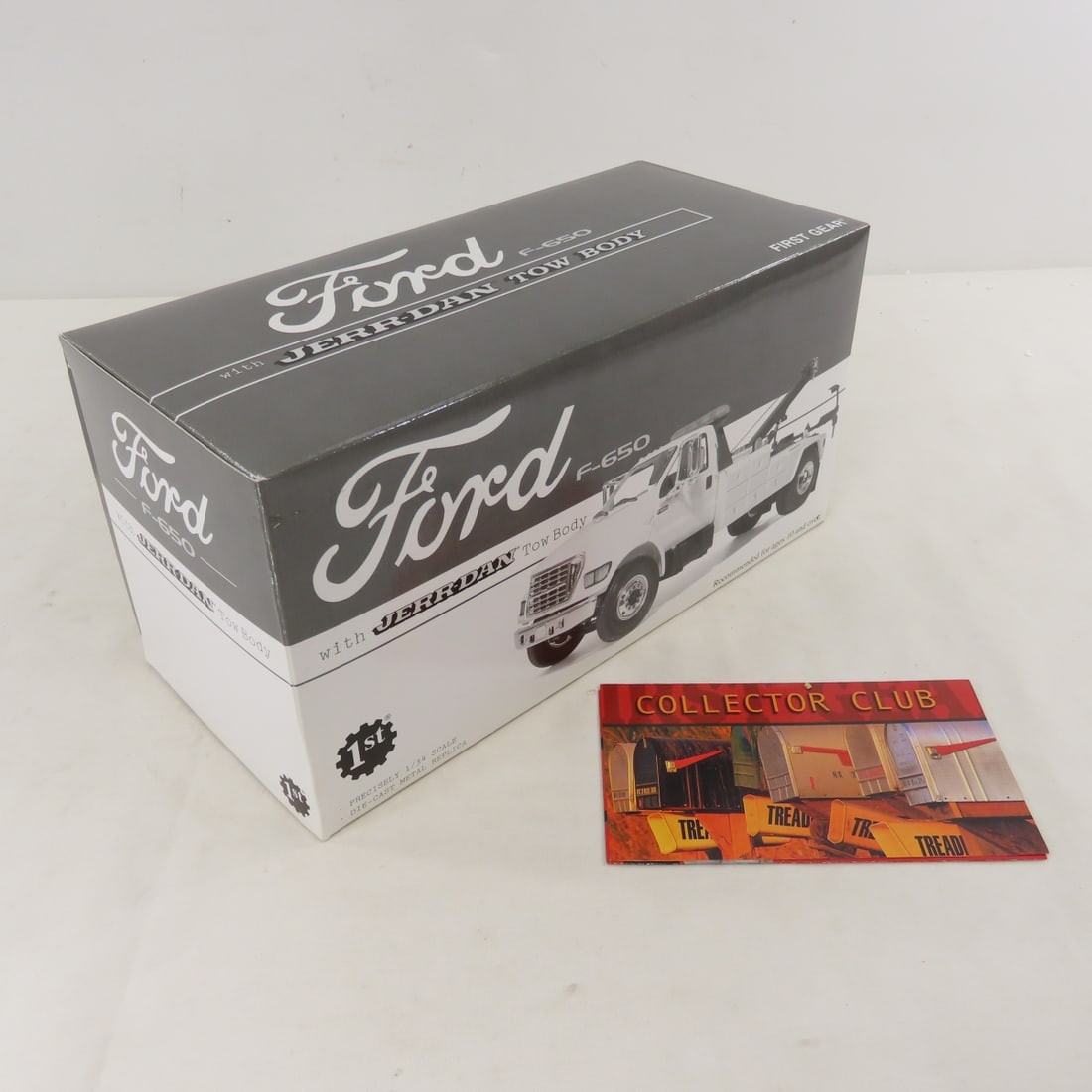 1st Gear 1:34 Ford F-650 with Jerr-Dan Body - 15