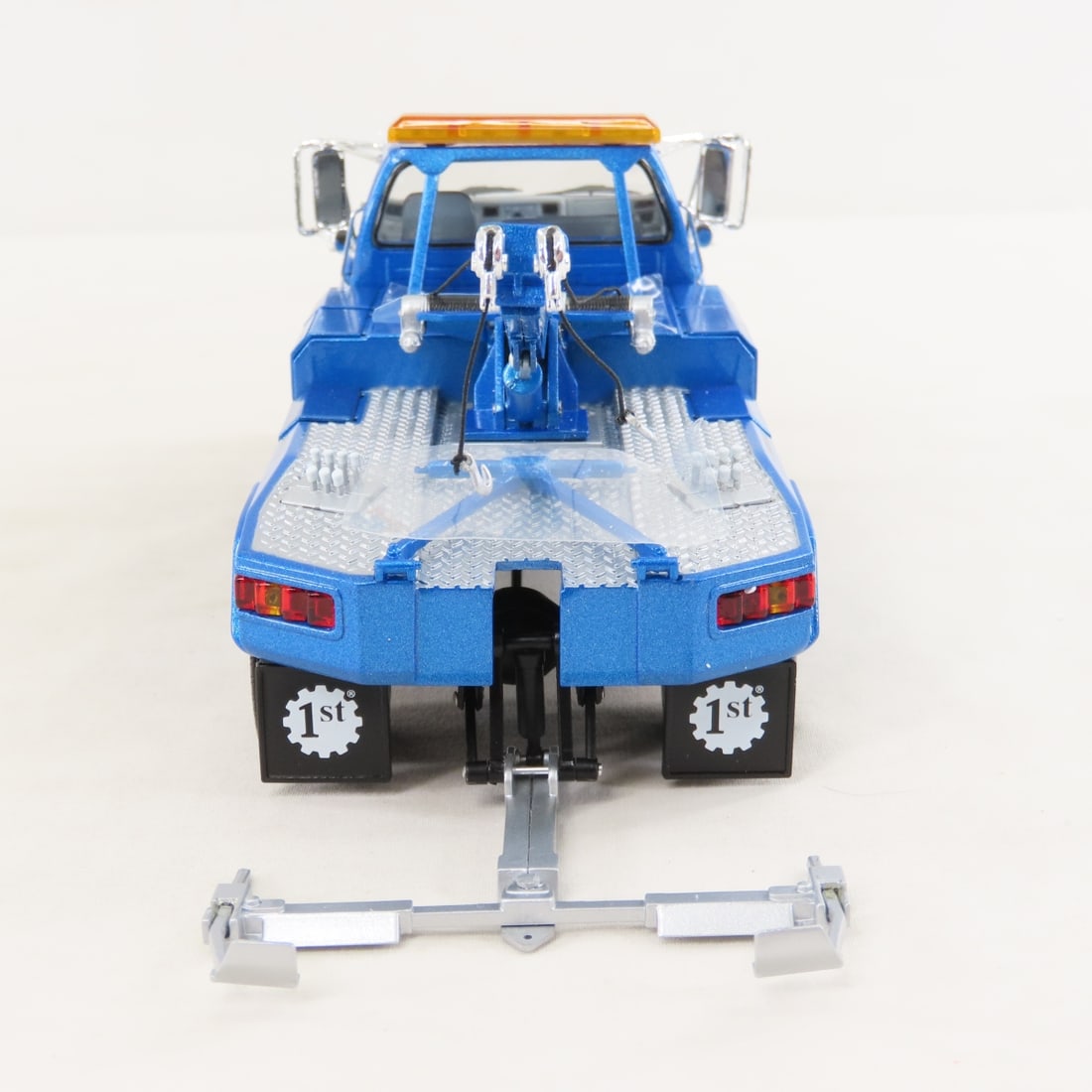 1st Gear 1:34 Ford F-650 with Jerr-Dan Body - 4