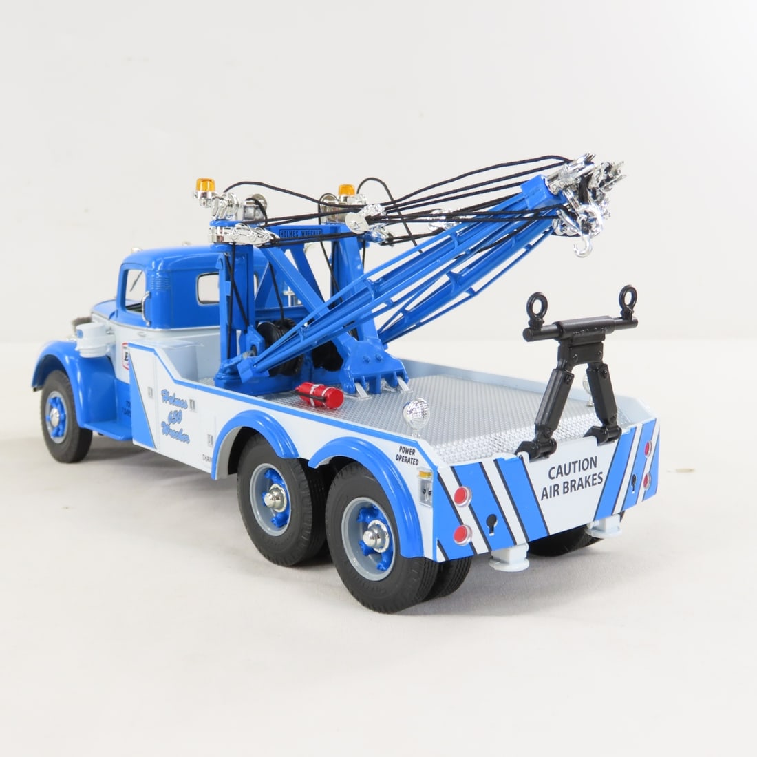 1st Gear 1:34 Ernest Holmes Mack L-Model Tow Truck - 3