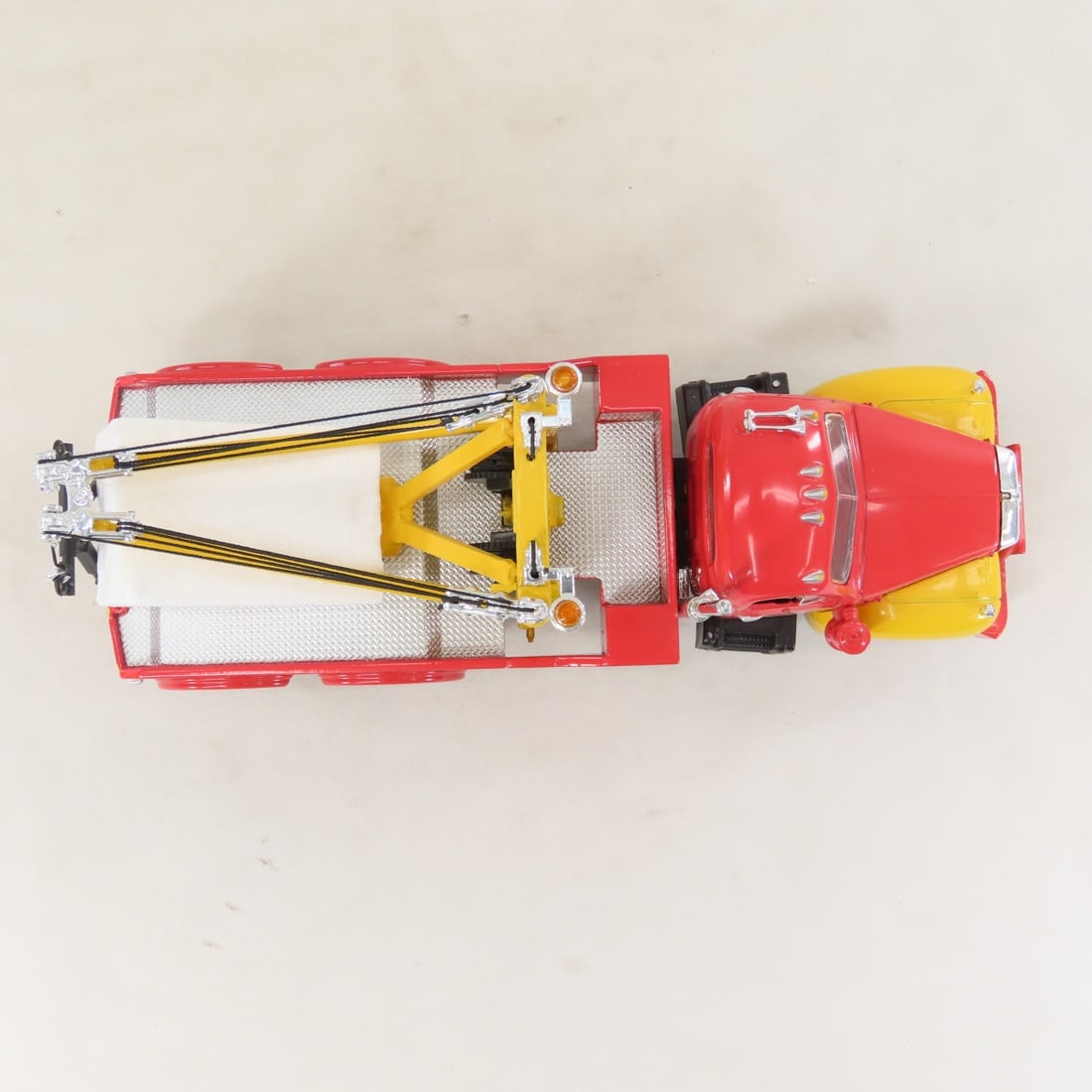 1st Gear 1:34 Shell Oil 1961 Mack B61 Tow Truck - 9