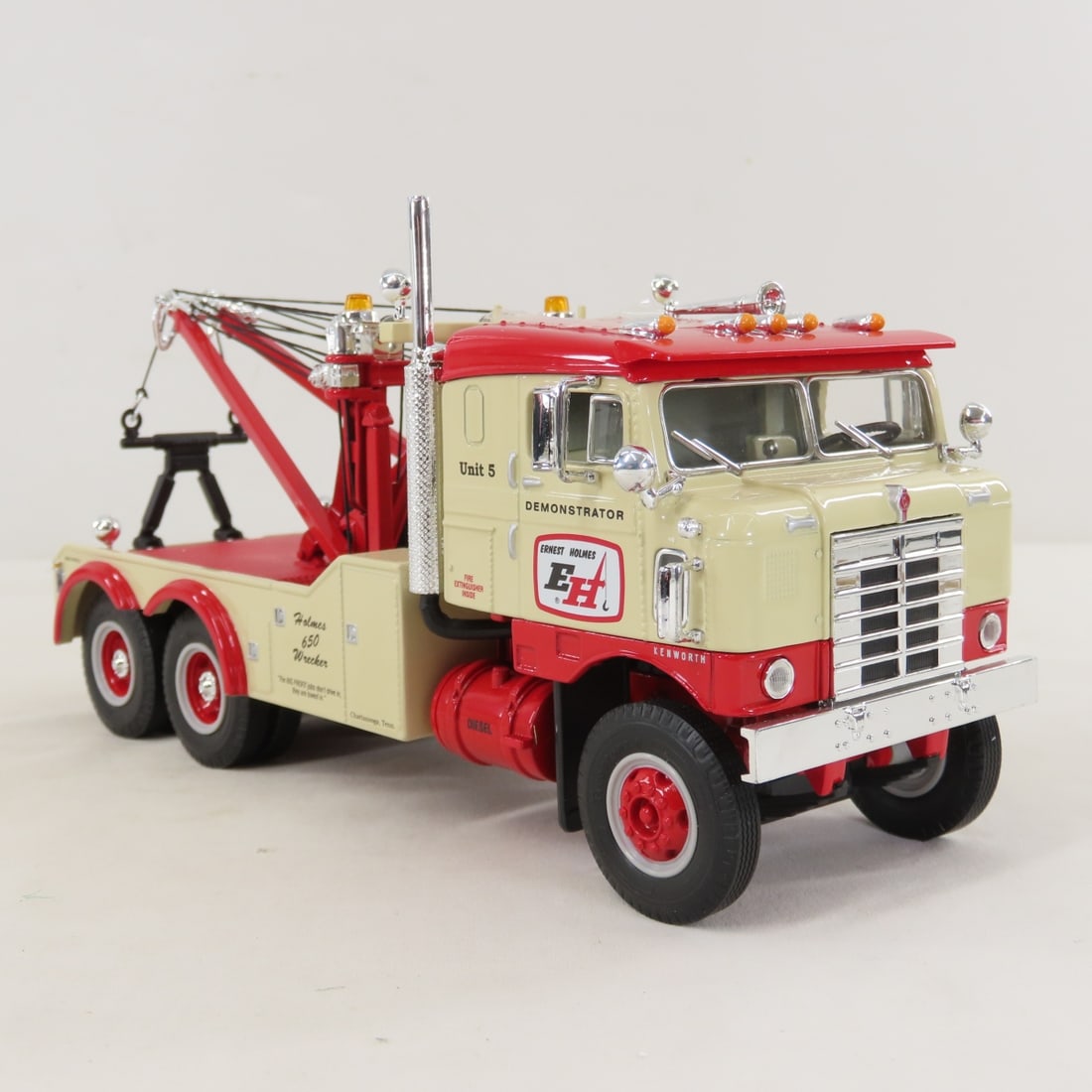 1st Gear 1:34 Holmes1953 Bull-Nose Tow Truck - 7