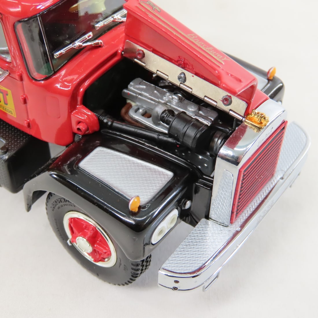 1st Gear 1:34 Kent Feeds Brockway Dry Goods Van - 13