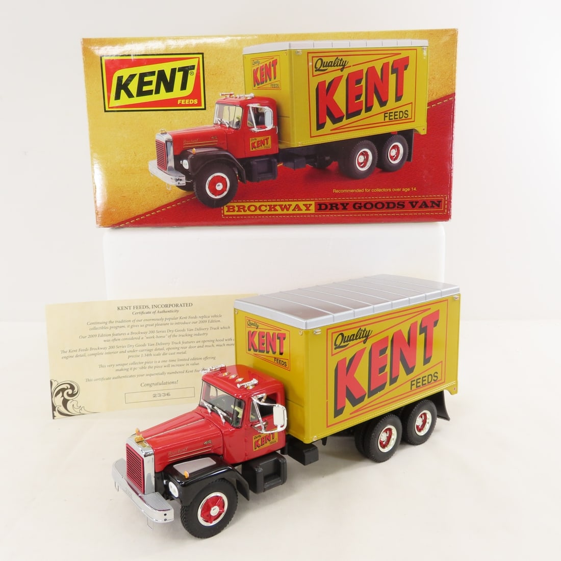1st Gear 1:34 Kent Feeds Brockway Dry Goods Van: 1st Gear 1:34 Kent Feeds Brockway Dry Goods Van - Diecast Metal 18-3766. LOT SIZE: 11x6x5" 3 LBS All information and photos, which are part of the description, are intended to be as accurate as