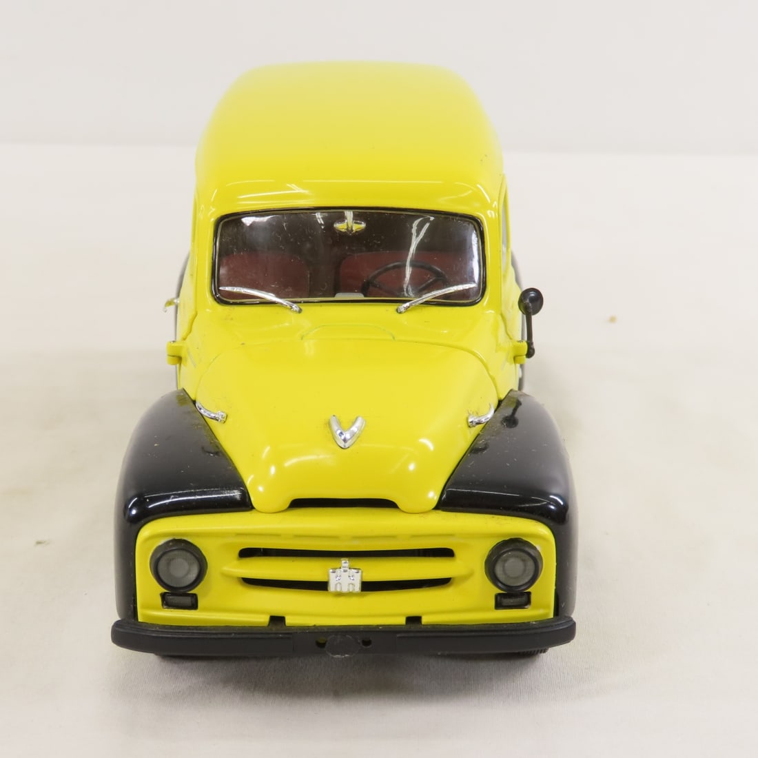 1st Gear 1:34 Kent Feeds 1953 INTL Panel Van - 8