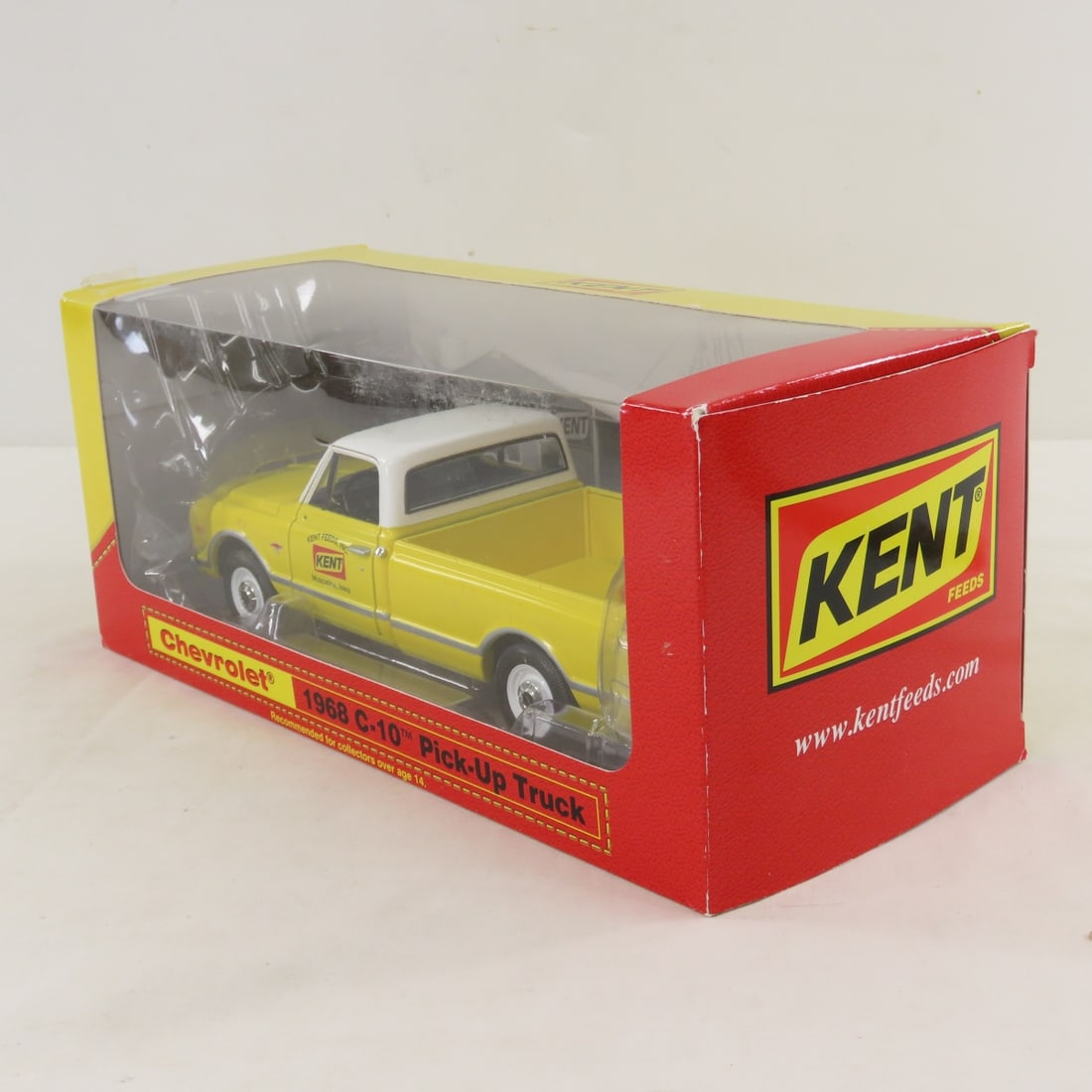 1st Gear 1:25 Kent Feeds 1968 Chevrolet C10 Pickup - 6